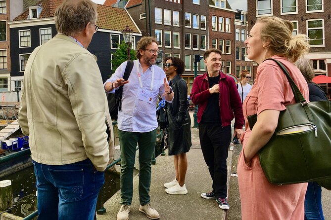 Exclusive Cheese Walk & Dutch Wine Discovery - Choosing cheese in the Nine Streets