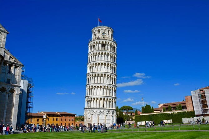 Experience Chianti & Cheese w/ 3 wineries & dairy visit—max 8 pp - A Tuscan lunch at the final winery