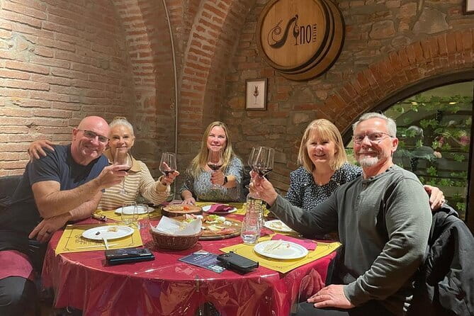 Florence Private Food Tour of 10+Tastings with Cheeses & Wines - Florence’s squares and the Loggia del Pesce