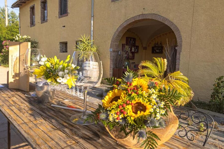 Florence: Secret of Wine and Cheese in a Winery - Arriving at a working farmhouse winery