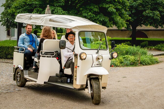 Fondue and wine private Tuk Tuk tour in Geneva - Key Points Before You Book