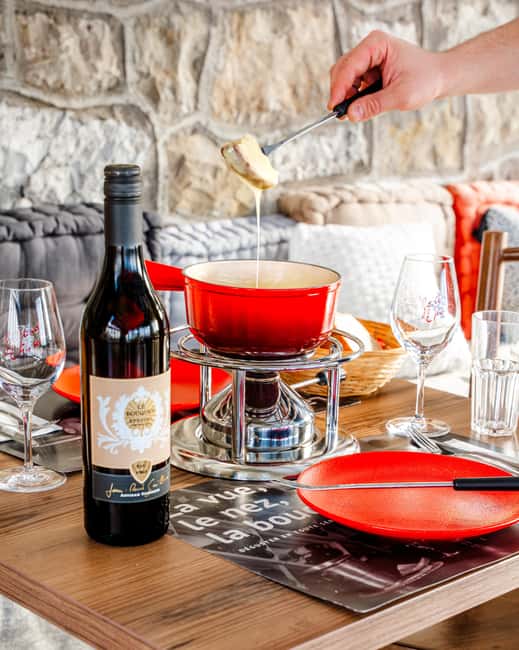 Fondue in the heart of the Lavaux vineyard - What happens during the two hours