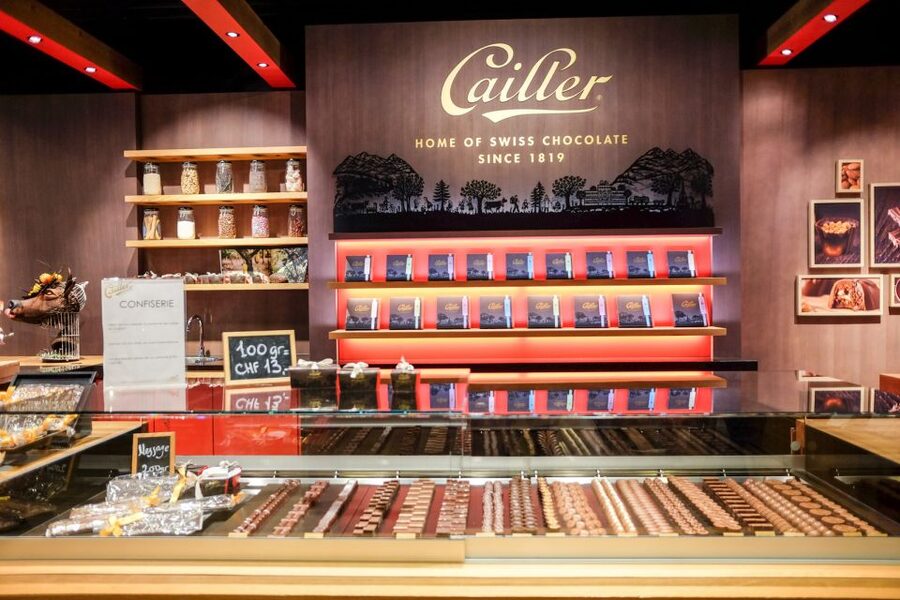 From Geneva: Gruyères Cheese & Chocolate Full-Day Trip - Gruyères village, where the scenery is part of the attraction
