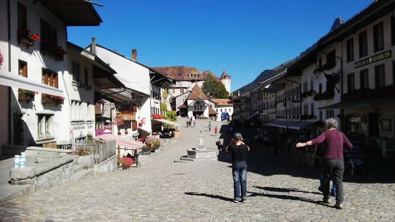 From Geneva: Gruyères Tour with Cheese & Chocolate Factories - Guides can make the long day better