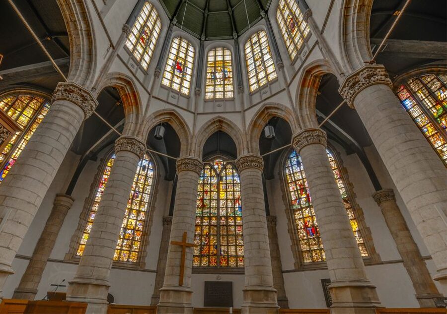 Gouda: Entry Ticket to Church of St. John with Audioguide - Looking up at the 20-meter windows