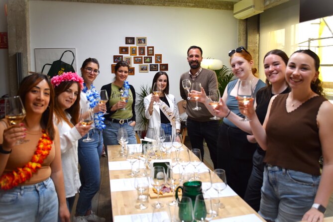 Gourmet Experience: Tasting of Spanish Cheese and Exclusive Wines - How the 70-minute session unfolds