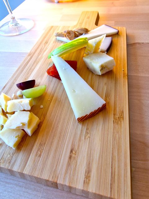 Gourmet Experience: Tasting of Spanish Cheeses and Wines - Should you book it?