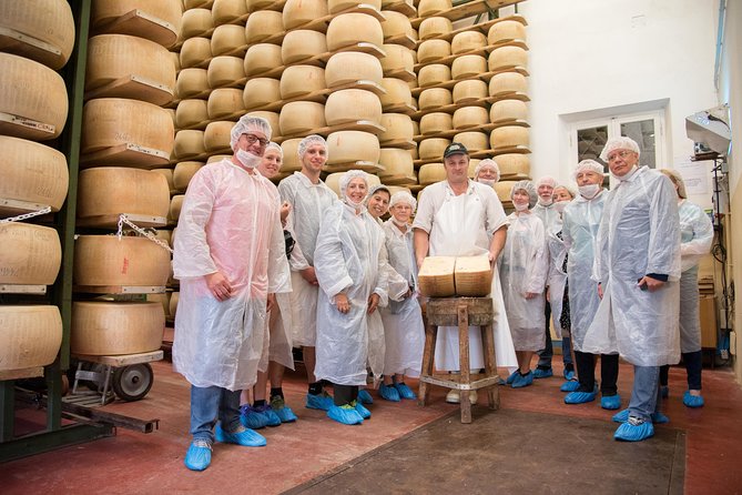 Guided group tour TastyBus: Parmesan Cheese and Parma Ham - Key things to know before booking
