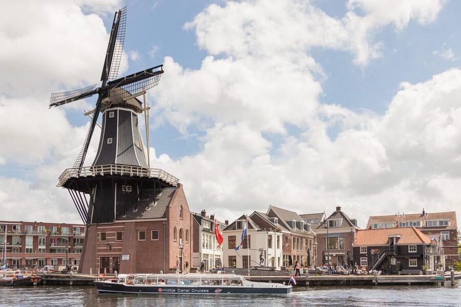 Haarlem: Local Cheese and Wine Cruise - The 90-minute rhythm