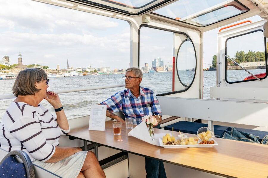 Hamburg: Harbor Cruise with Wine and Cheese - Key points to know before boarding