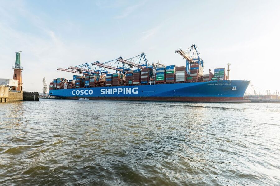 Hamburg: Harbor Cruise with Wine and Cheese - Elbphilharmonie and modern HafenCity