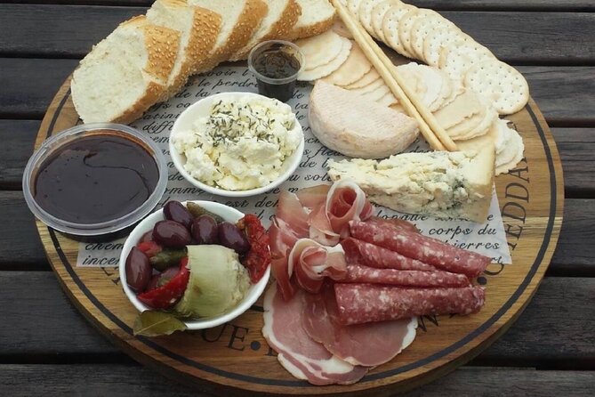 HUNTER VALLEY CHEESEBOARD TASTING - select your favourite cheeses - Choosing your four cheeses at the Hunter Valley factory