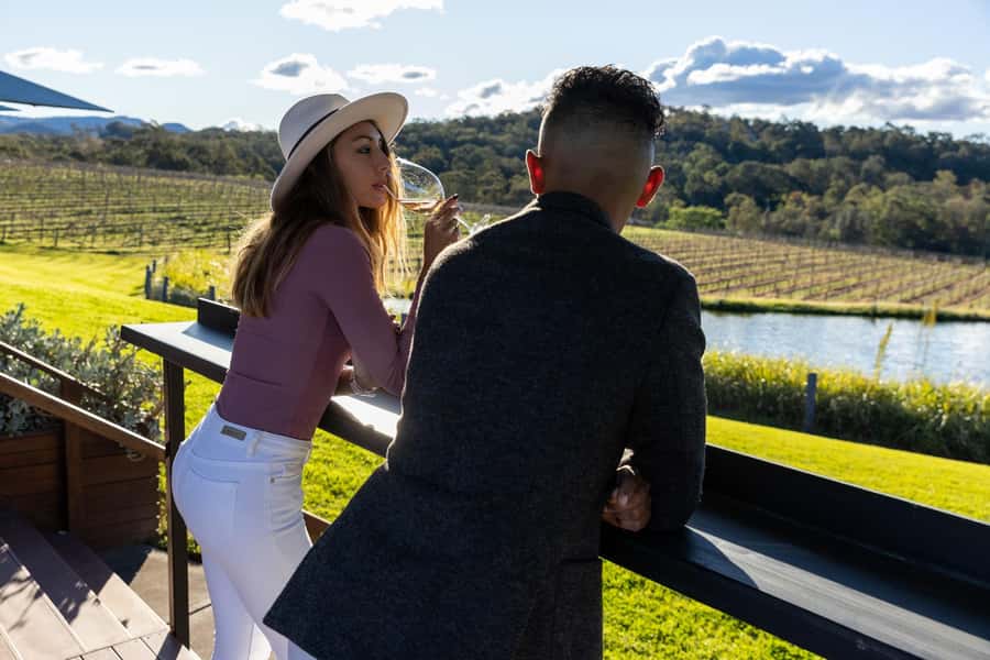 Hunter Valley: Wine and Cheese Tasting - Moving from sparkling wine to reds