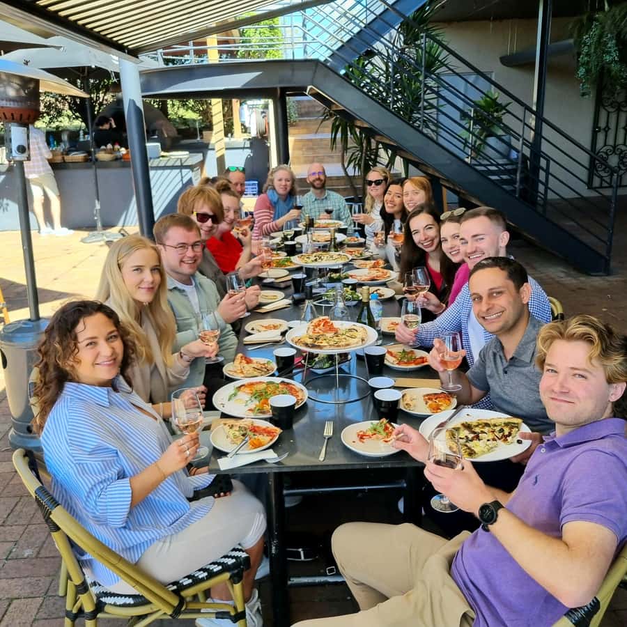 Hunter Valley: Wine, Gin, Cheese and Chocolate Tour - Beer, wine and free time close the tasting route