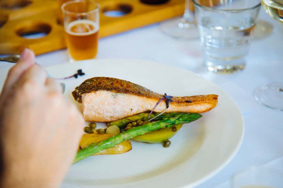 Hunter Valley: Wine, Spirits, and Cheese Tour with Lunch - Three wineries, three different viewpoints