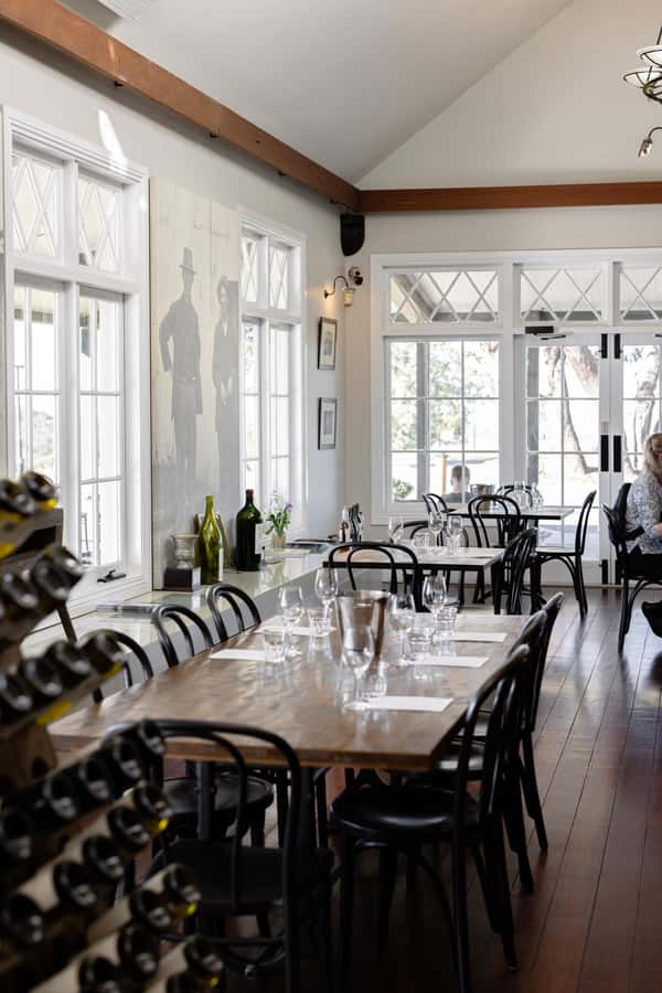 Hunter Valley: Wine Tour with 2-Course Lunch, Choc & Cheese - A two-course lunch with local wine
