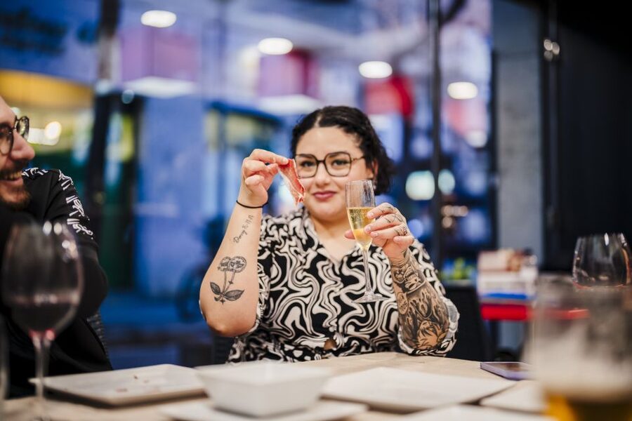 Jamón Experience Master Plus: Ham, Wine & Cheese Tasting - How long does it take?