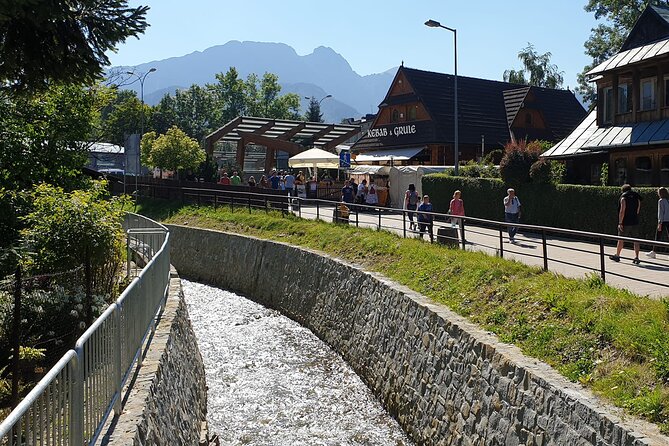 Krakow - Zakopane: Funicular, Cheese and Highland Highlights - Chochołów’s wooden homes