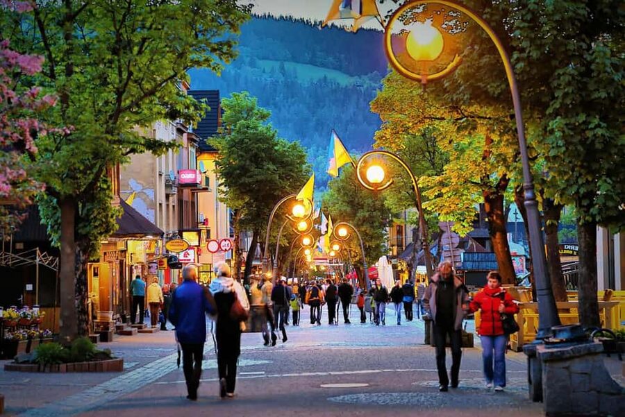 Krakow: Zakopane, Morskie Oko, and Cheese Tasting Tour - Why Morskie Oko makes the long day worthwhile