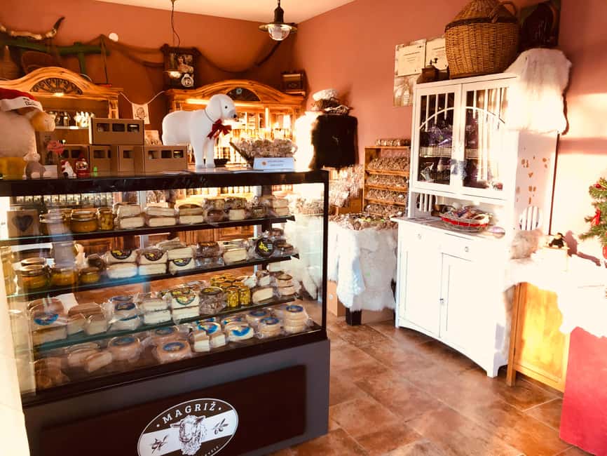 KRK: Cheese factory inside tour and product tasting–guide - A short factory visit with a strong local character