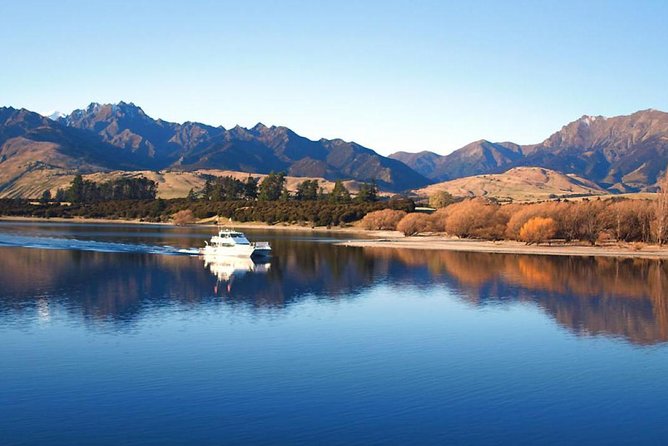 Lake Wanaka 1-Hour Cruise Including Wine and Cheese - How much commentary should you expect?