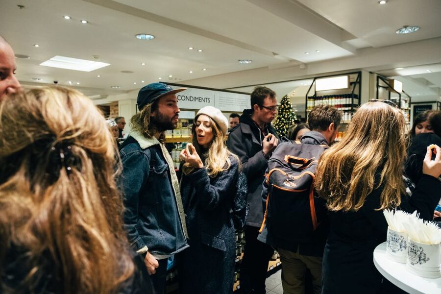 London: Cheese Walking Tour with Tastings - Meeting by the Goddess Diana in Green Park
