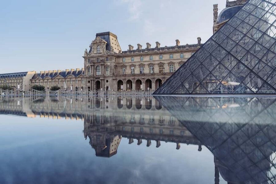 Louvre & Mona Lisa Guided Tour with Wine & Cheese Experience - Is $176 a fair price?