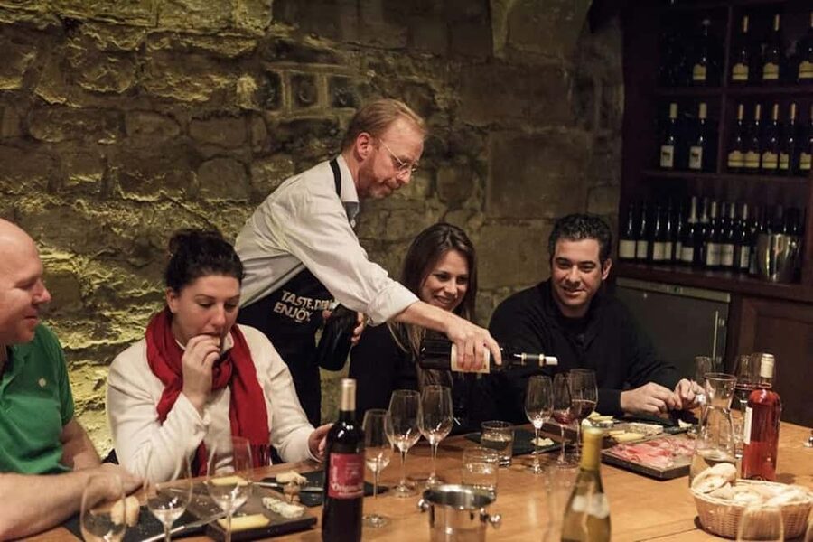 Louvre & Mona Lisa Guided Tour with Wine & Cheese Experience - Practical details that can save you stress