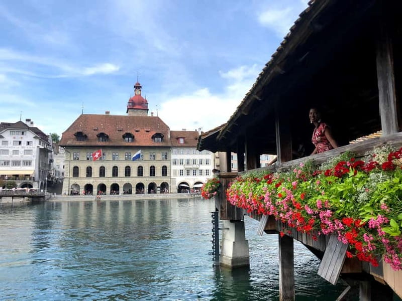 Lucerne: Private Chocolate and Cheese Tasting Walking Tour - From Landmarks to Family-Owned Food Shops