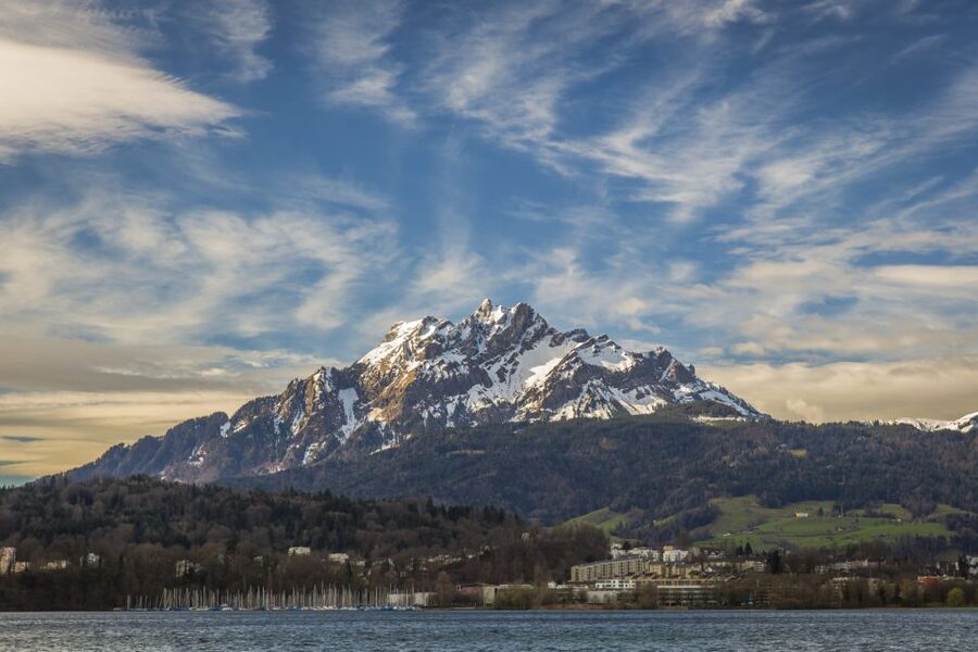 Lucerne: Walking and Boat Tour with Cheese & Wine Tasting - Why this Lucerne tour works well for a first visit