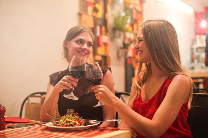 Luxury Private 90min Wine and Cheese Yarra River Cruise - Wine, local cheese, and the social side of the trip
