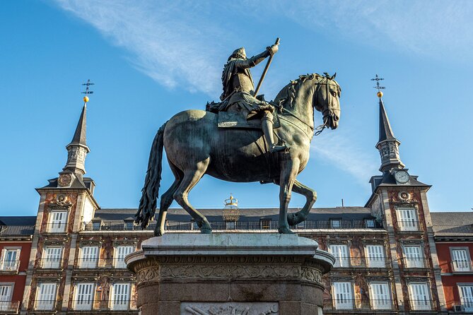 Madrid Bike Tour with Churros and Wine, Ham, and Cheese Upgrade - Cibeles, the Bank of Spain, and Puerta de Alcalá