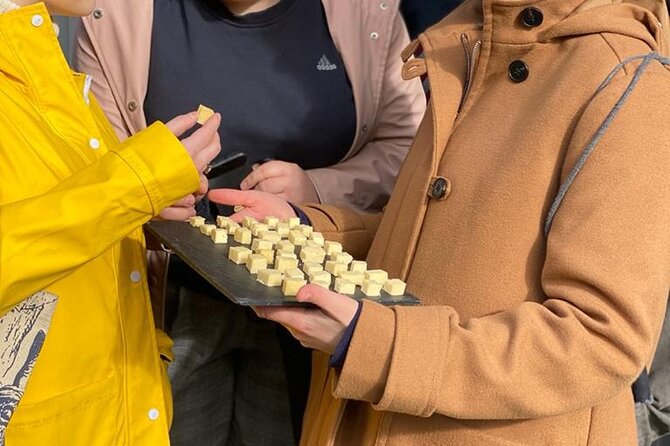 Manchester Cheese Crawl : Guided Food Tour - The main practical weakness: seating and timing