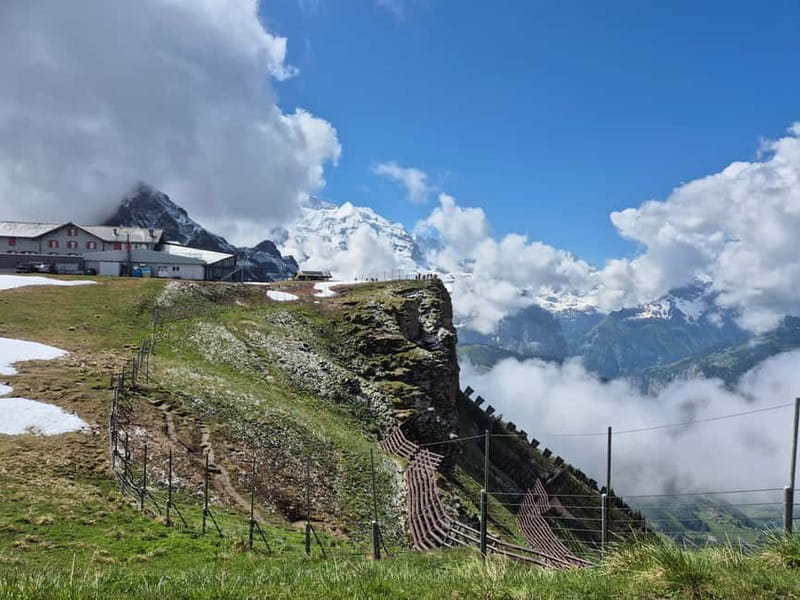 Männlichen: Cheese and Chocolate Tasting on Mountain Summit - Getting to the Männlichen gondola station