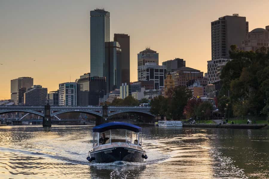 Melbourne: Private Yarra River Cruise w/ Cheese & Wine - Cheese, Wine, and Your Own Soundtrack