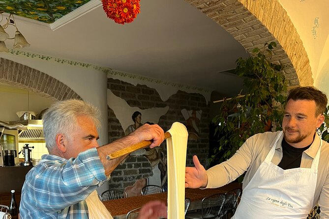 Milk the Cow & Make Mozzarella and Gnocchi with Our Family - Getting from Positano to Pianillo