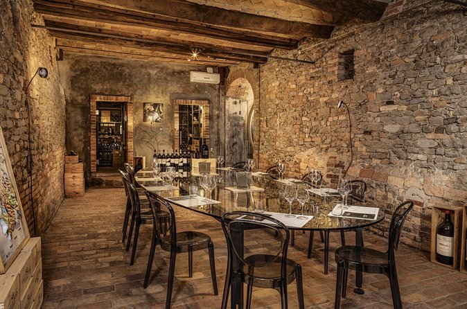 Monforte d'Alba: wine and cheese experience - From Harvest to Barrel