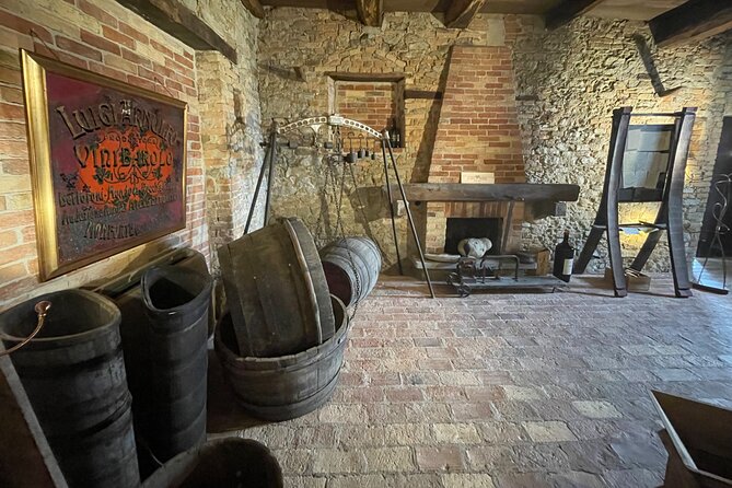 Monforte d'Alba: wine and cheese experience - Inside the Cellar and Family Museum