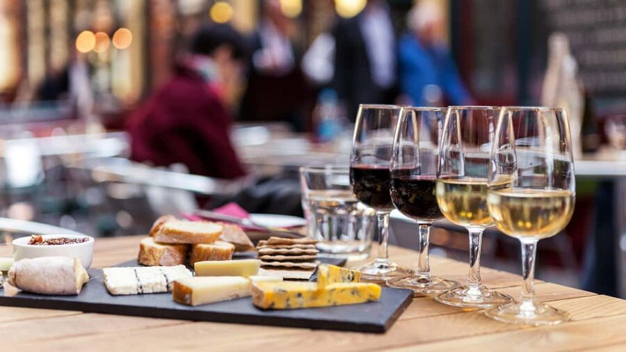 Montmartre Best Highlights & Wine and Cheese Tasting Tour - Key points at a glance