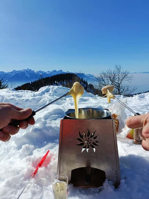 Montreux: Snowshoe Trek with Fondue and Wine - Meeting at Montreux and riding uphill