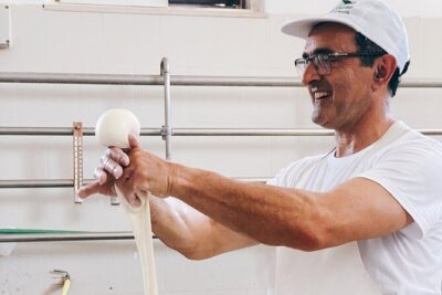 Mozzarella Experience – Cheese Tour and tastings to Masseria Fragnite