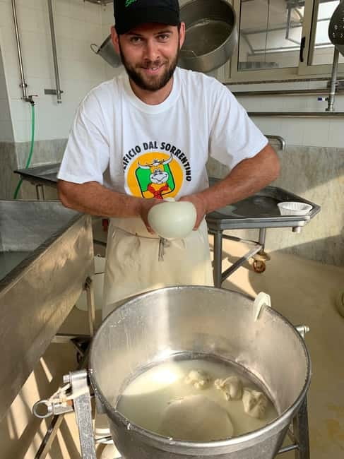 Naples: Mozzarella Experience, Taste of Southern Italy - A Meal That Goes Beyond a Few Samples