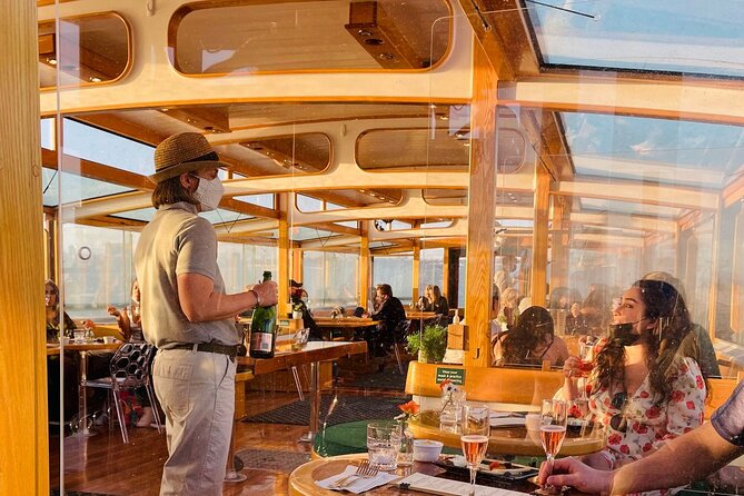 New York City: Champagne, Cheese, Caviar & Sightseeing Cruise - Governors Island and the Manhattan Skyline