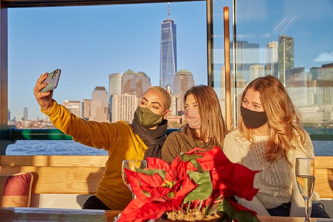 New York City: Champagne, Cheese, Caviar & Sightseeing Cruise - Best Times to Choose