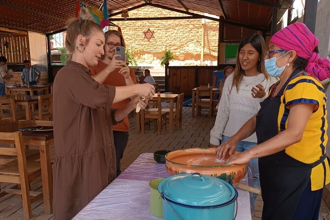 Oaxacan Cheese and Quesillo Workshop - Starting at Caja de agua del Carmen Alto at 9:30 a.m.