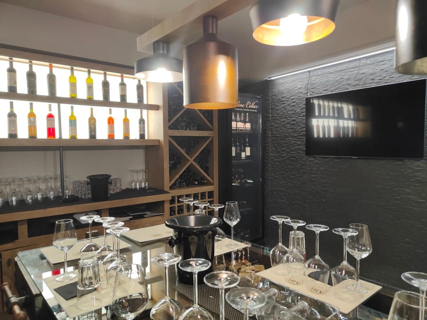 Orange & Natural Wines Of Greece with Cheese & Olive Oils - Who should book this experience?