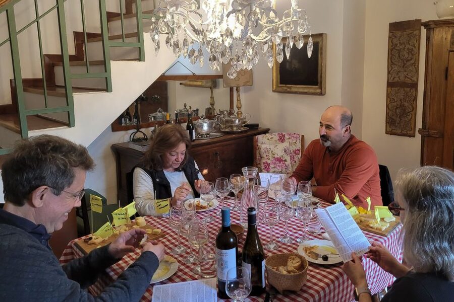 Palermo: 2-Hour Sicilian Cheese and Wine Tasting Tour - A Sweet Finish With Cassatelle and Zibibbo