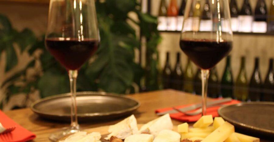 Paris: French Wine and Cheese Guided Tasting - Is $70 a good value?