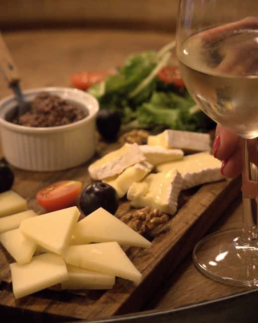 Paris: French wine tasting with cheeses and charcuterie - Key points to know before booking