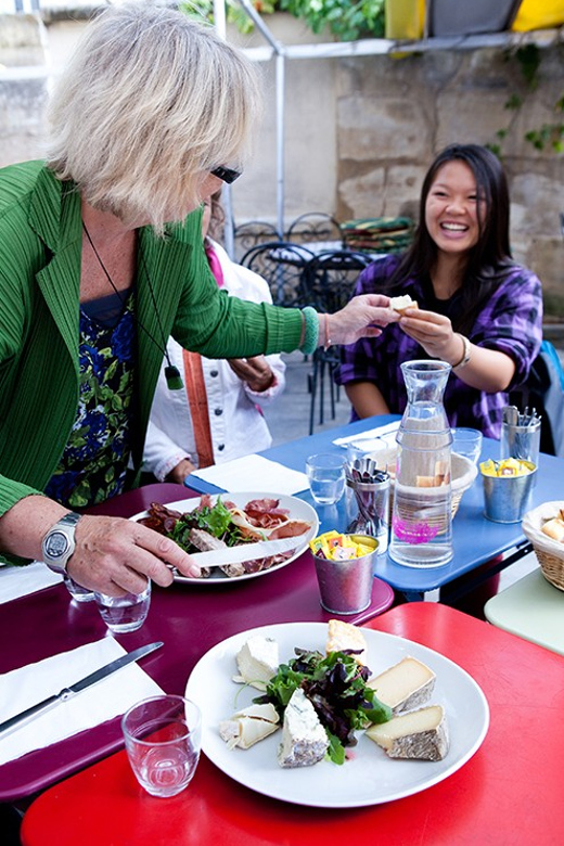 Paris Marais Bike Tour with Cheese & Sweet Tastings - What the three hours feel like
